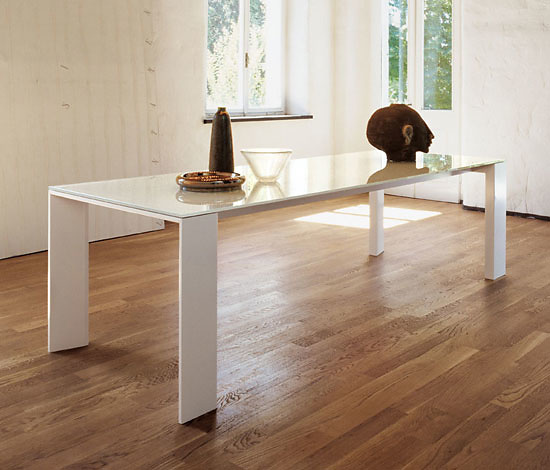 Mara Panizzo Toronto Table